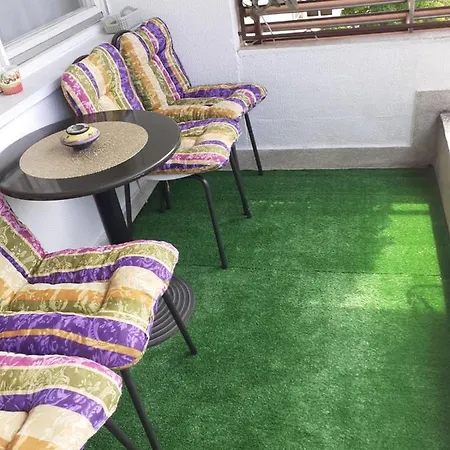 Spacious 80m2 In The Center Apartment