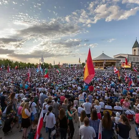 Spacious 80m2 In The Center