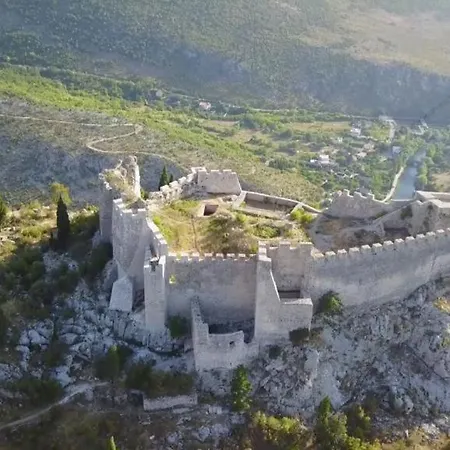 Spacious 80m2 In The Center Apartment Ljubuški